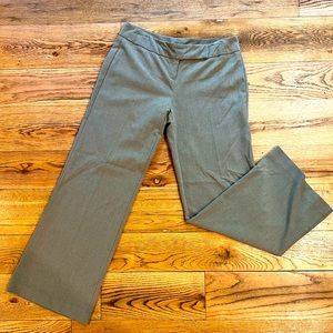 NY&Co ladies wide leg trouser size 6. Gray. Like new.